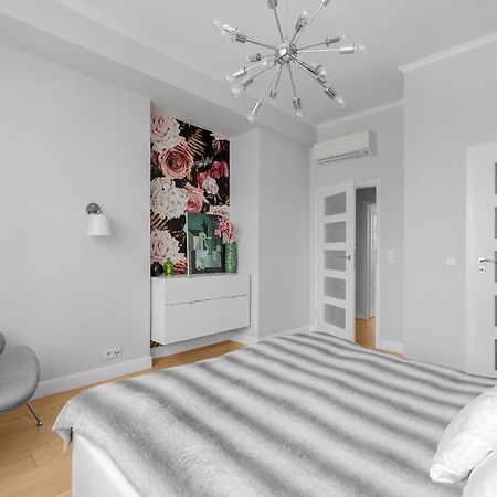Unitapartament Delux Warszawa Centrum Blisko Plac Zbawiciela Hala Koszyki Metro Politechnika Jest To Elegancki I Wygodny Apartament Na Noclegi I Pobyt W Warszawie - Zapraszamy Exterior photo