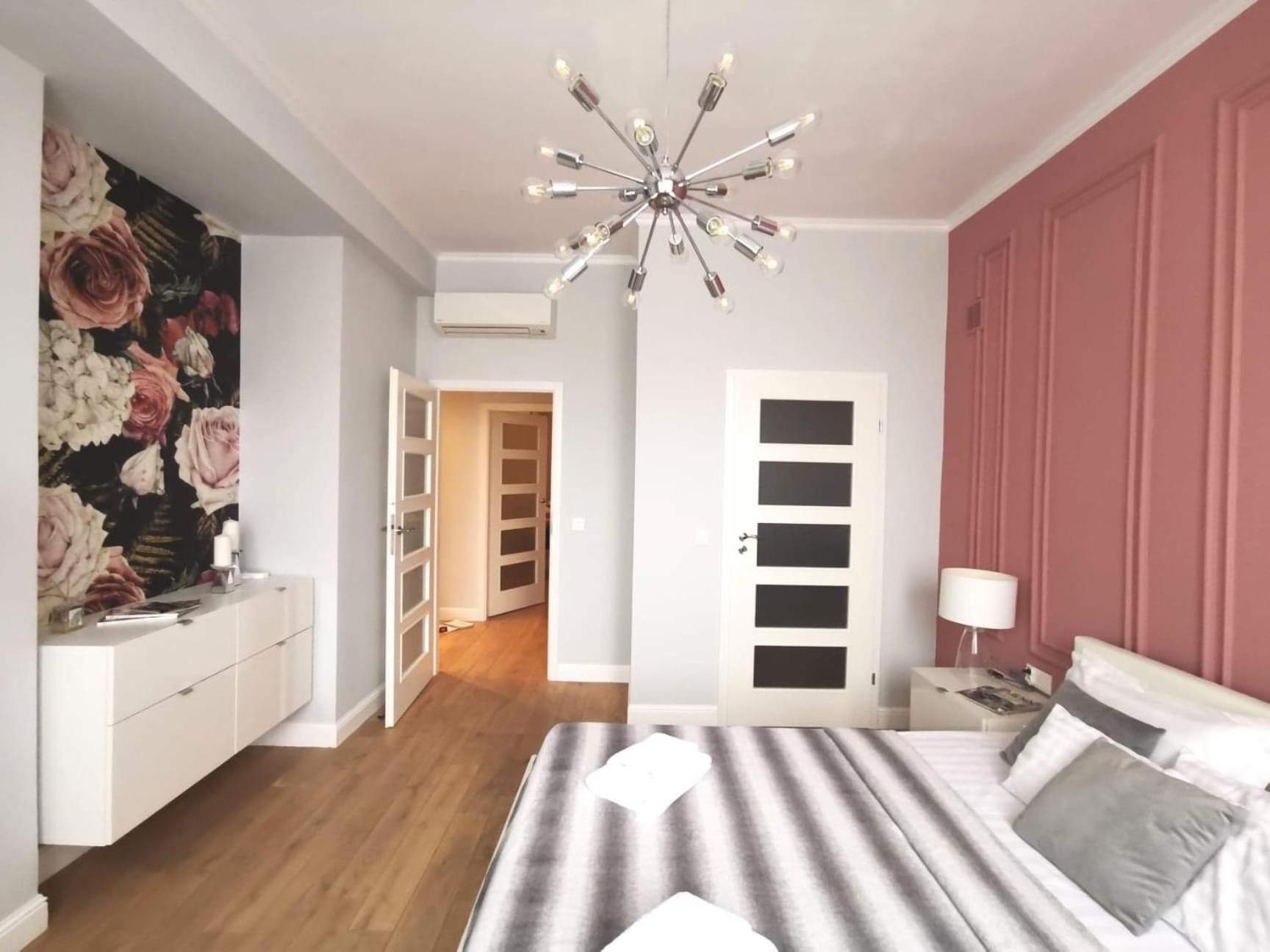 Unitapartament Delux Warszawa Centrum Blisko Plac Zbawiciela Hala Koszyki Metro Politechnika Jest To Elegancki I Wygodny Apartament Na Noclegi I Pobyt W Warszawie - Zapraszamy Exterior photo